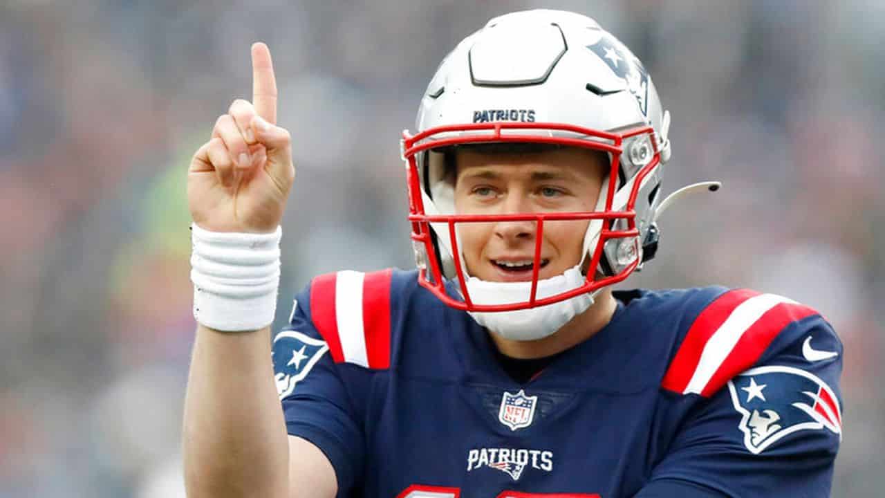 2022 New England Patriots Win Total Odds and Picks